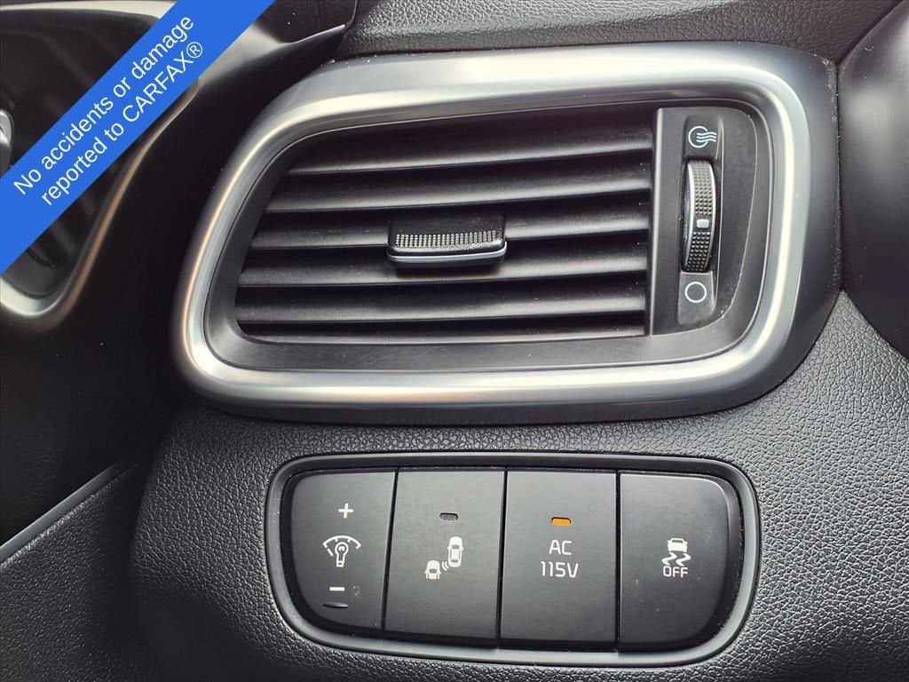 Thumbnail: 2016 Kia Sorento - 31