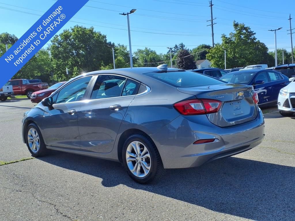 Thumbnail: 2019 Chevrolet Cruze - 8
