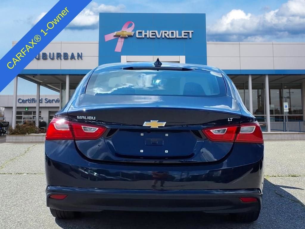 Thumbnail: 2016 Chevrolet Malibu - 6