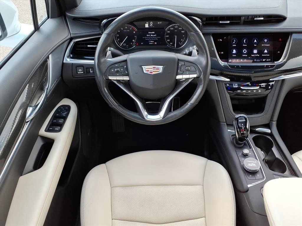 Thumbnail: 2023 Cadillac XT6 - 13