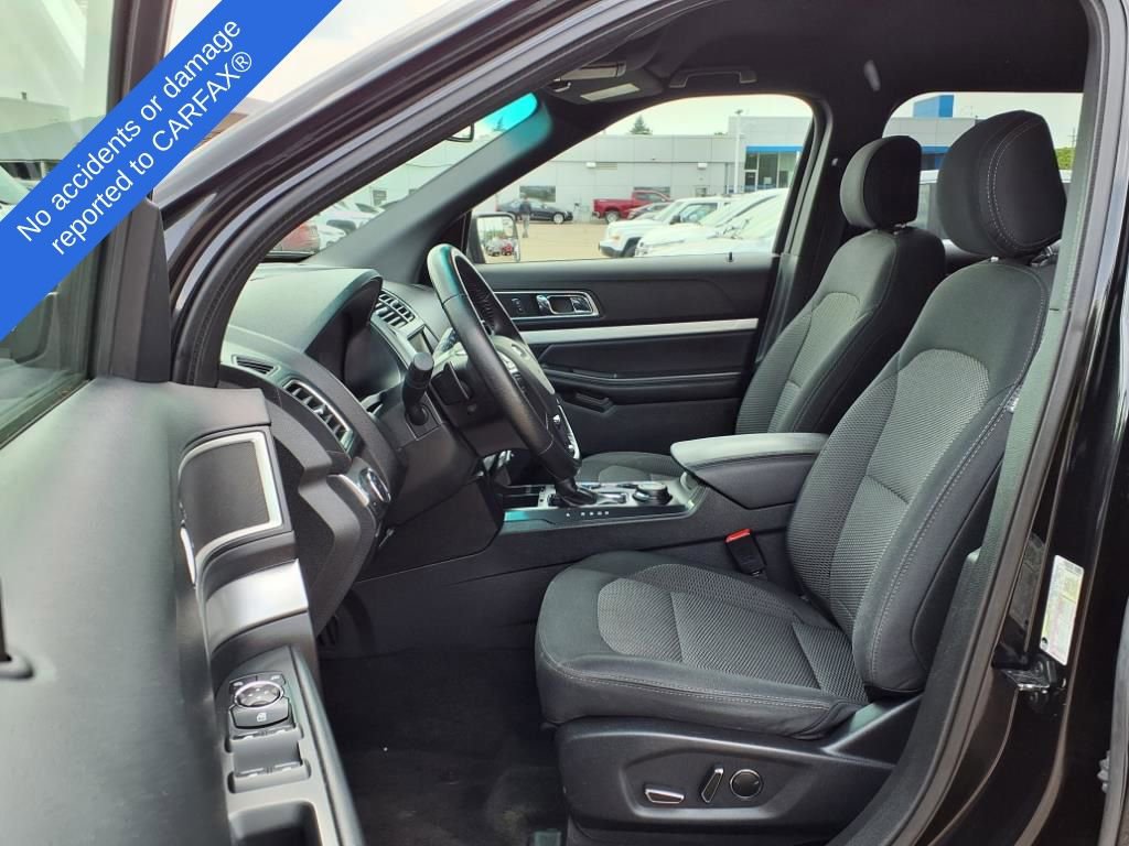2016 Ford Explorer XLT 18