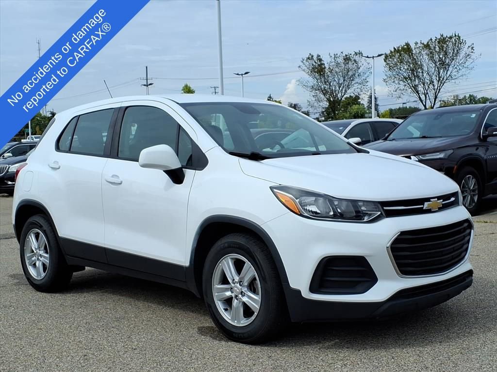 2018 Chevrolet Trax LS photo 3