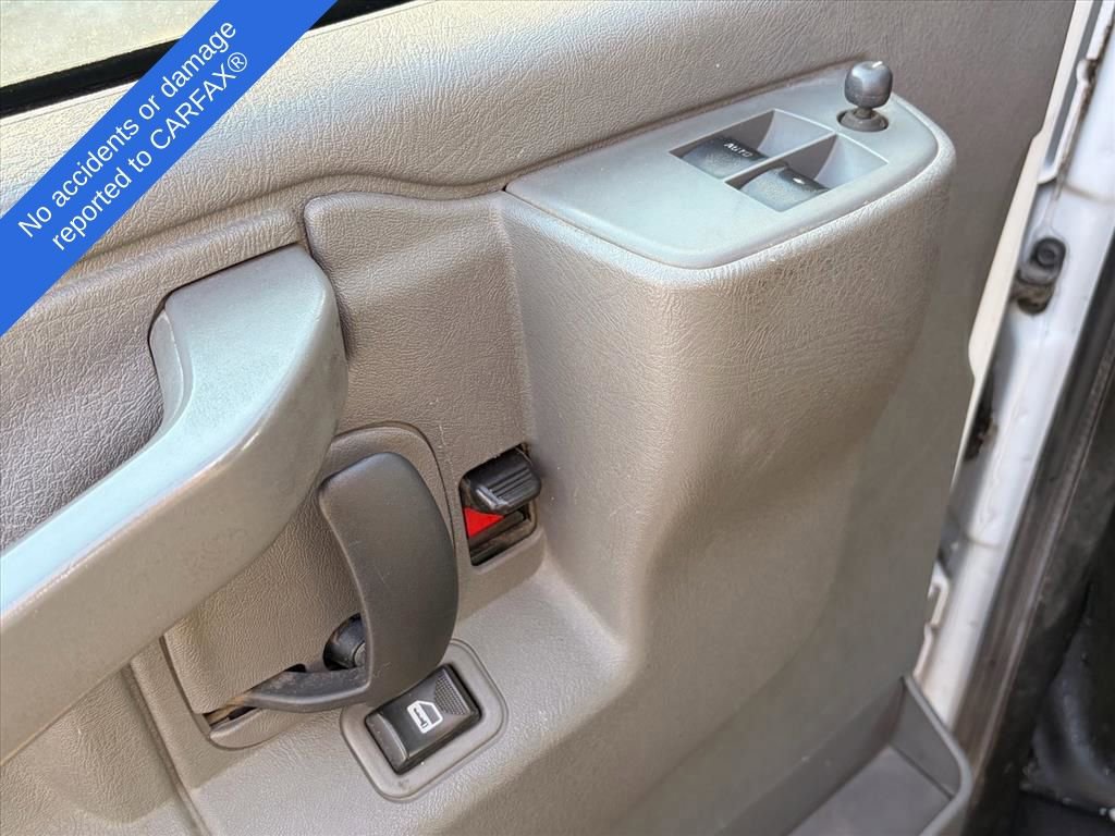 Thumbnail: 2016 Chevrolet Express - 43