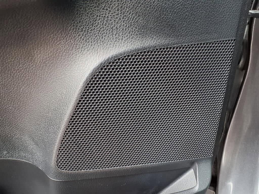 Thumbnail: 2018 Toyota RAV4 - 16