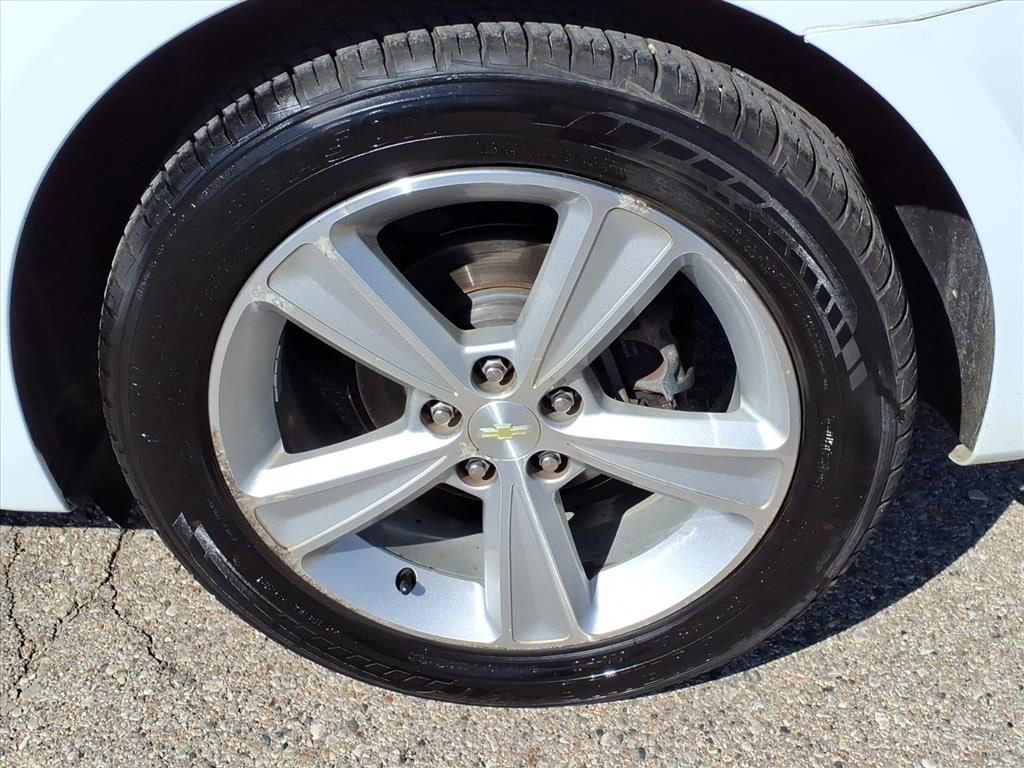 Thumbnail: 2015 Chevrolet Cruze - 8
