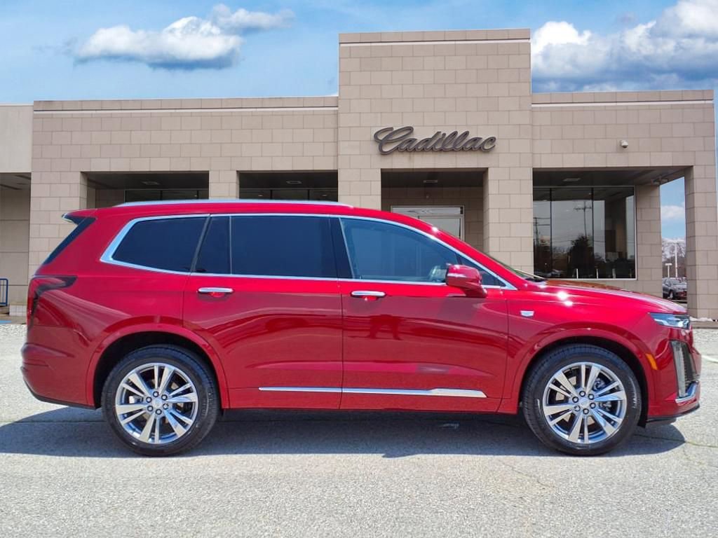 Thumbnail: 2023 Cadillac XT6 - 4