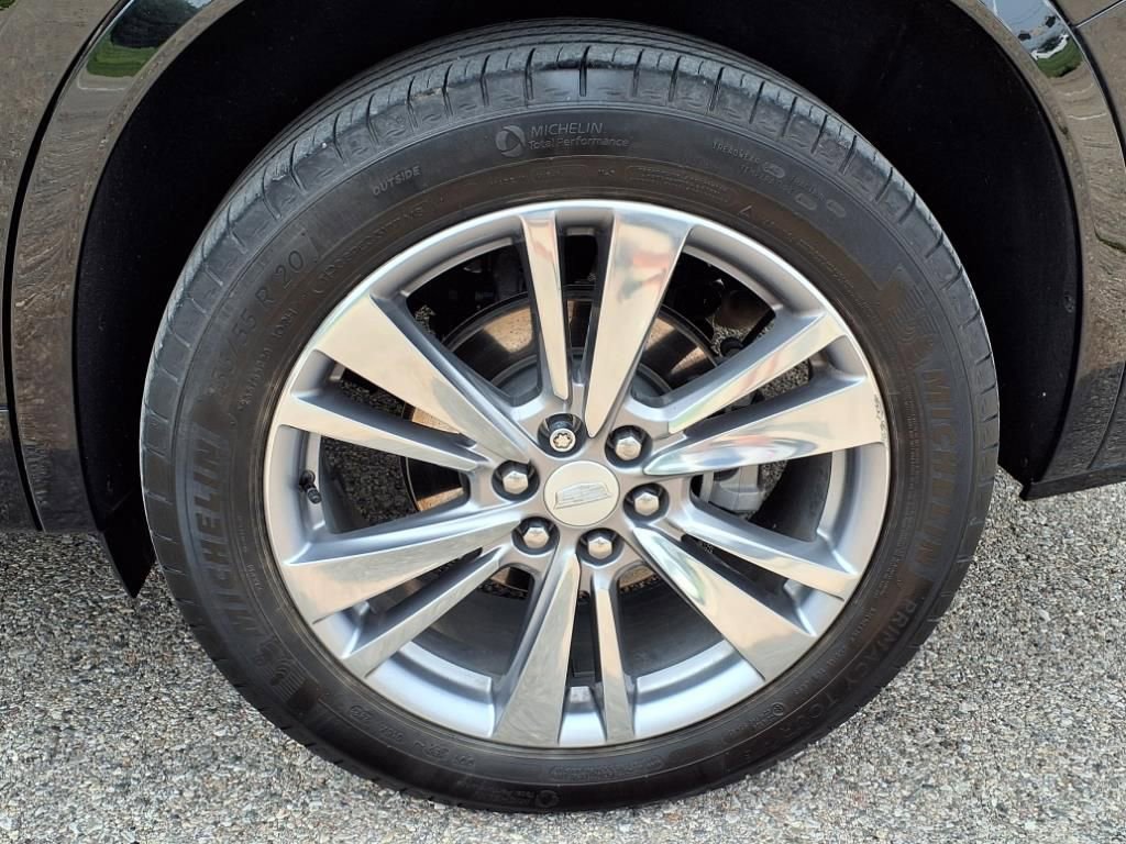 Thumbnail: 2023 Cadillac XT6 - 9