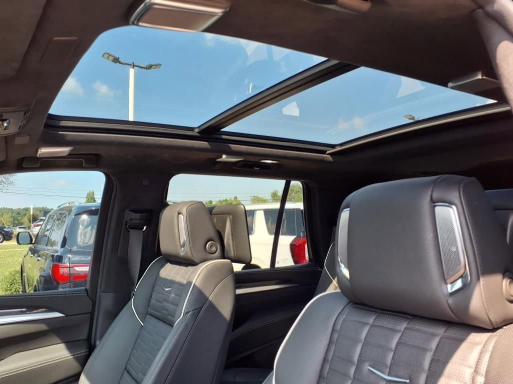 Thumbnail: 2025 Cadillac Escalade - 19