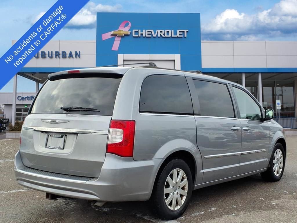 Used 2016 Chrysler Town & Country Touring Van LWB Passenger Van
