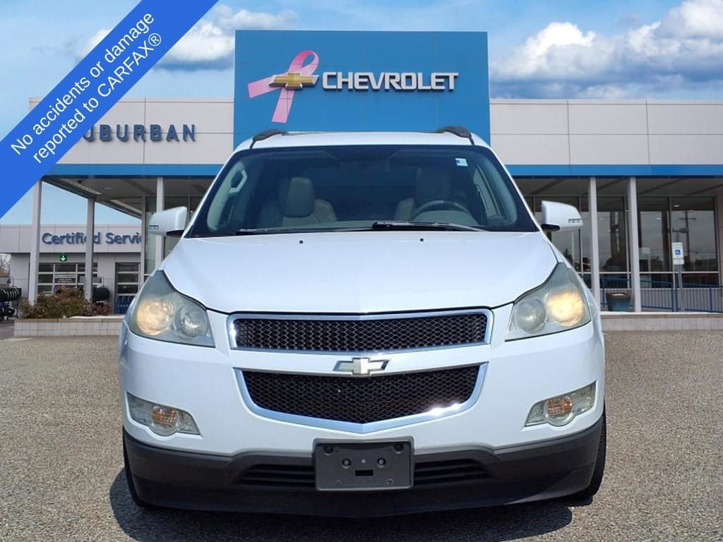 Thumbnail: 2009 Chevrolet Traverse - 2
