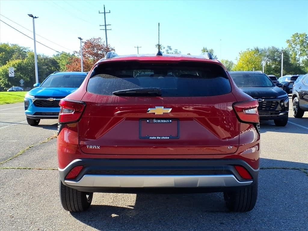 Thumbnail: 2026 Chevrolet Trax - 5