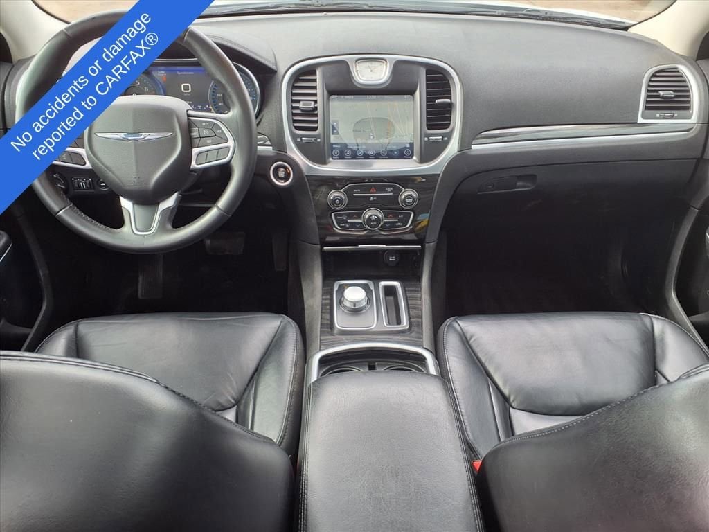 Thumbnail: 2017 Chrysler 300 - 11