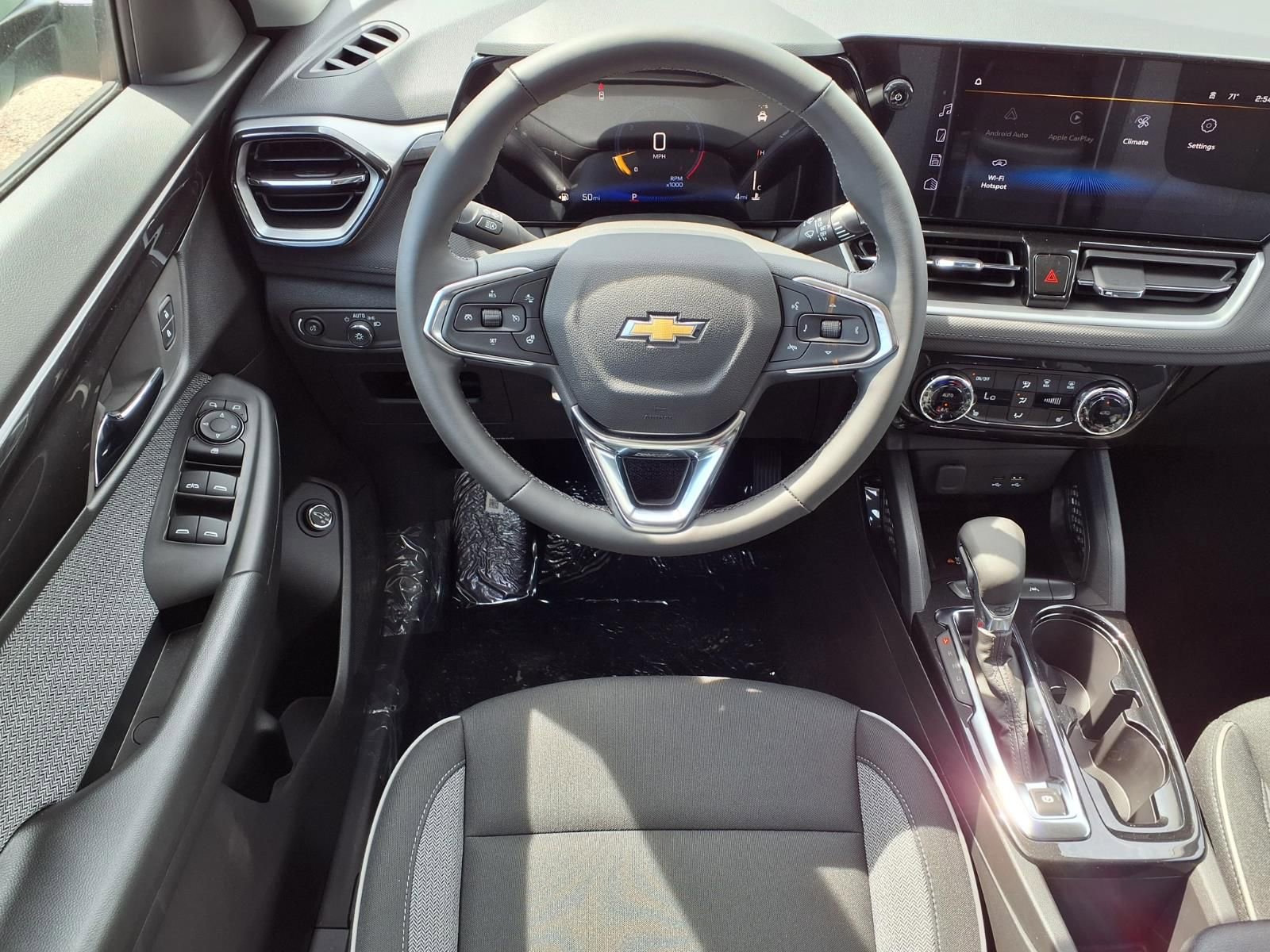 Thumbnail: 2026 Chevrolet TrailBlazer - 10
