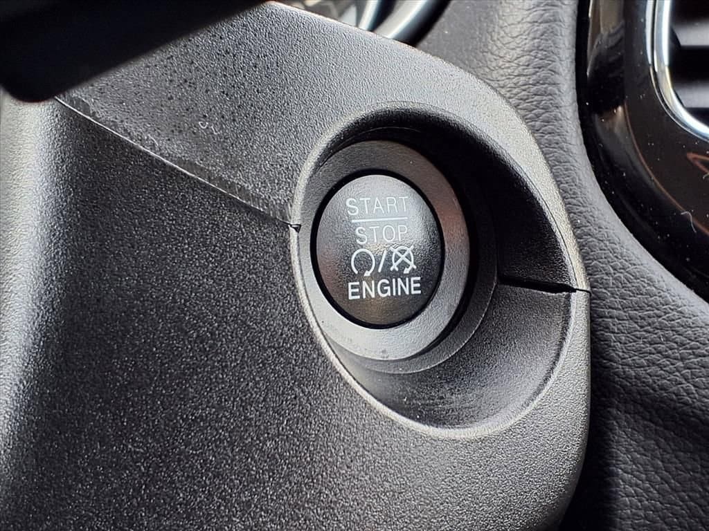 Thumbnail: 2018 Jeep Compass - 27