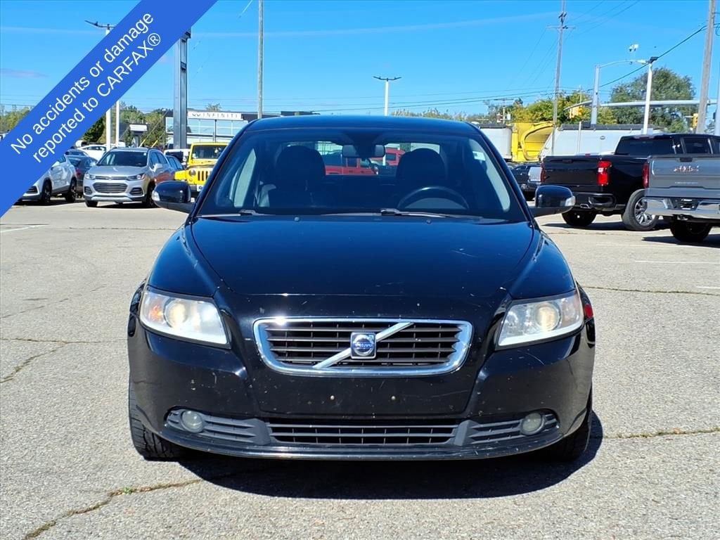 Thumbnail: 2010 Volvo S40 - 2