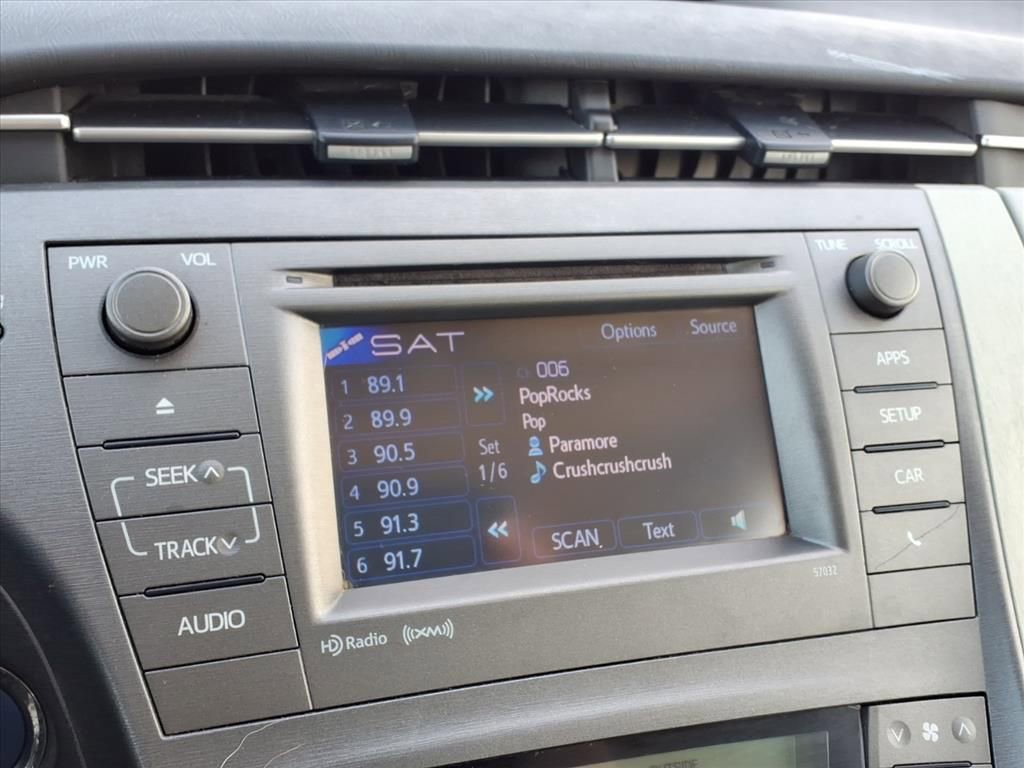 Thumbnail: 2013 Toyota Prius - 20