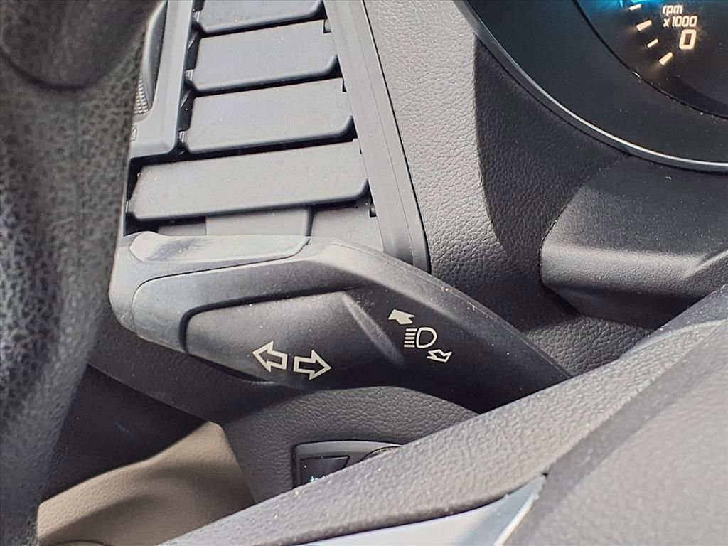 Thumbnail: 2016 Ford Escape - 21