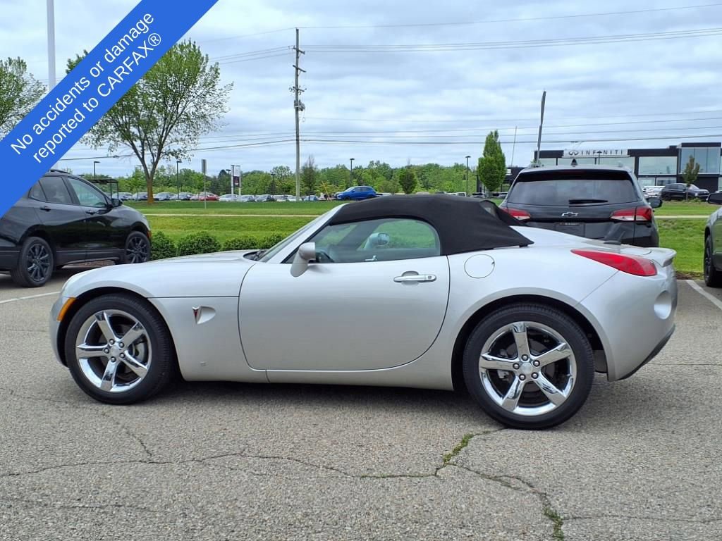 Thumbnail: 2009 Pontiac Solstice - 9