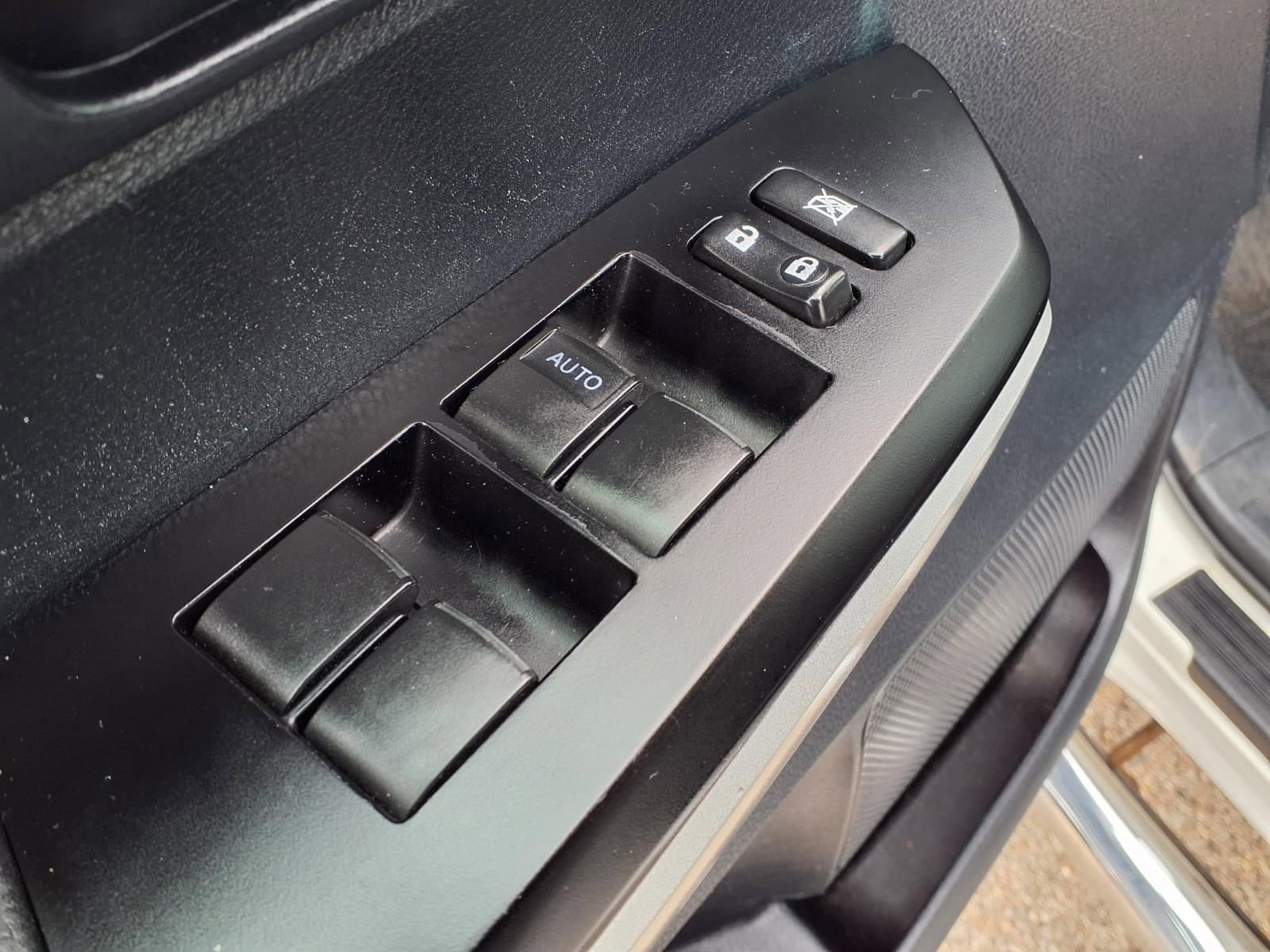 Thumbnail: 2015 Toyota Tundra - 16