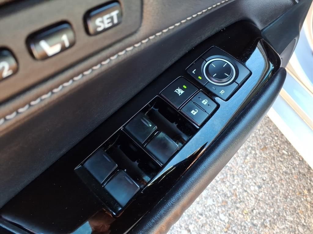 Thumbnail: 2013 Lexus GS - 13