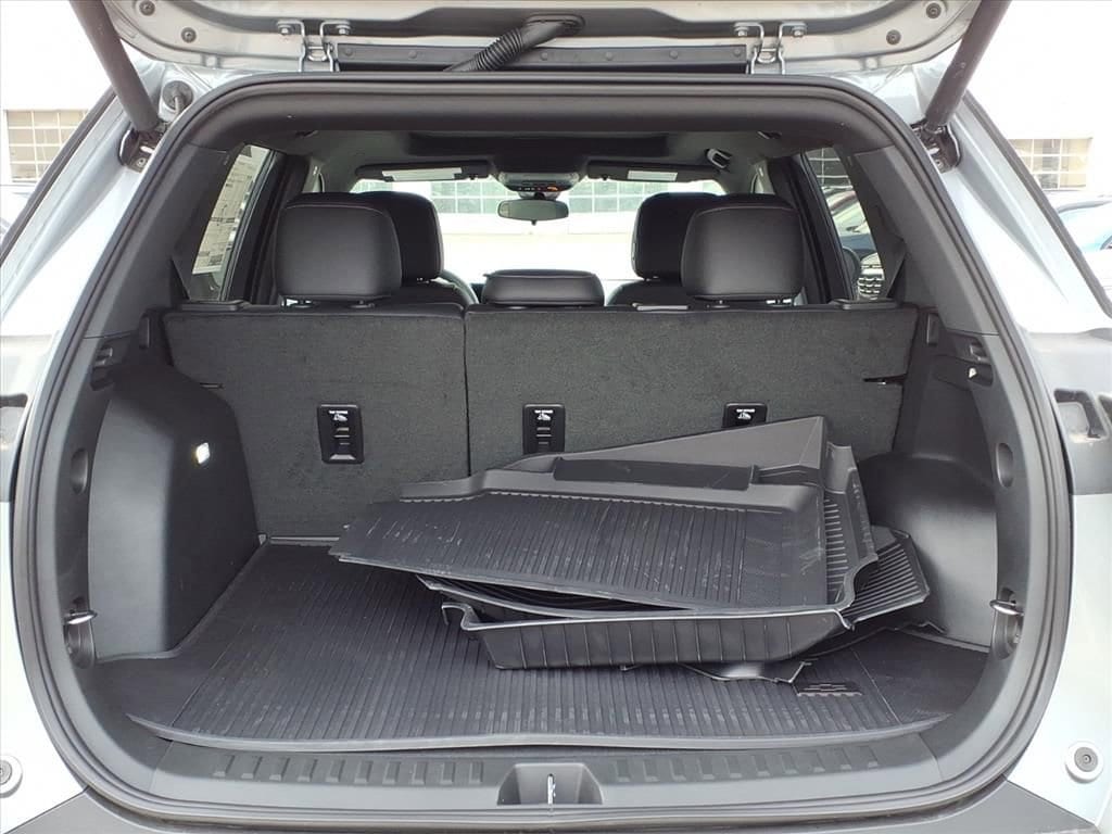 Thumbnail: 2026 Chevrolet Equinox - 8