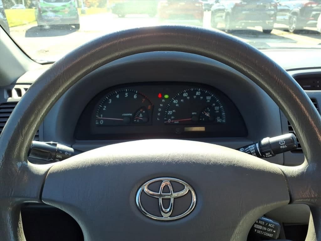 Thumbnail: 2004 Toyota Camry - 18