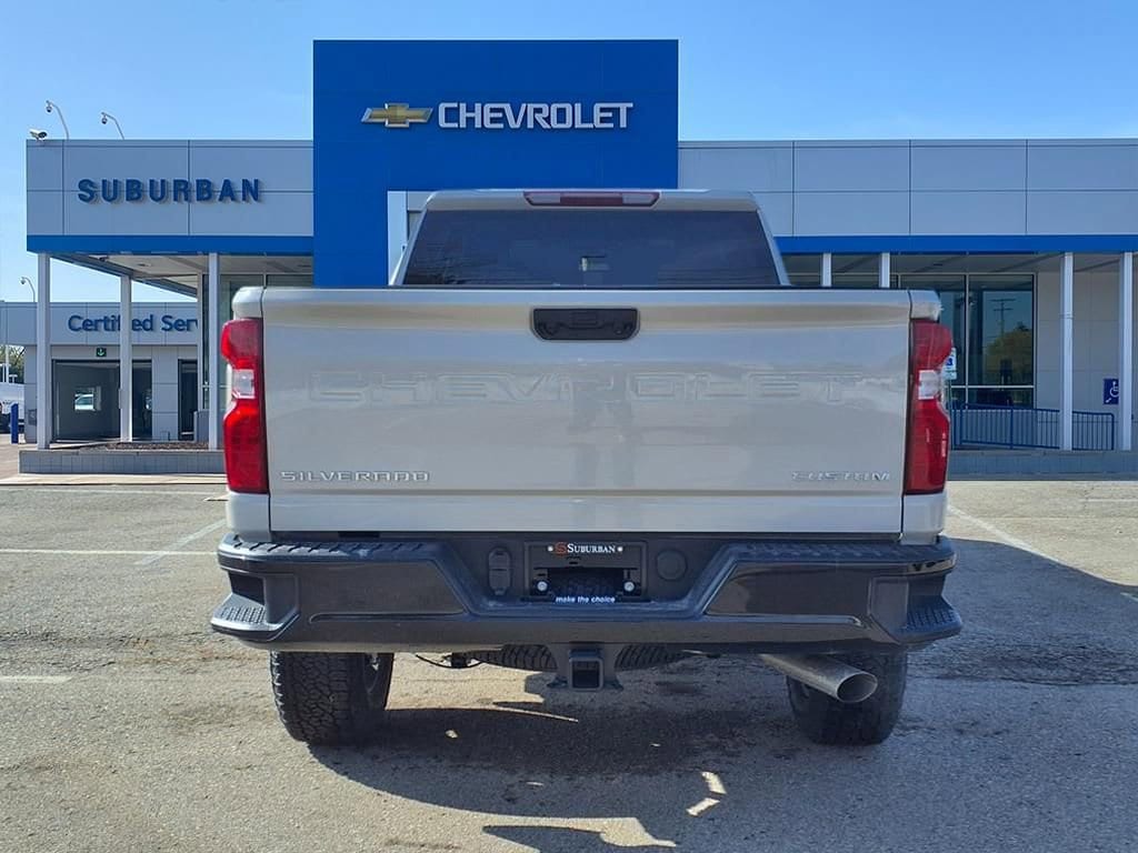 Thumbnail: 2026 Chevrolet Silverado 2500 - 5