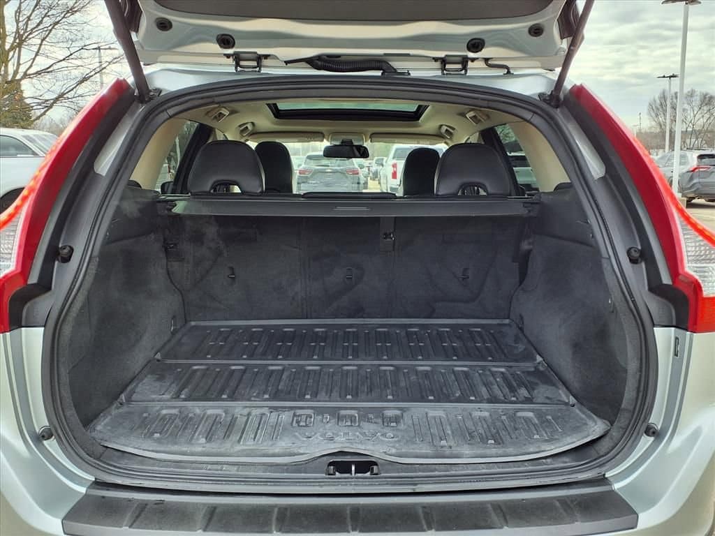 Thumbnail: 2010 Volvo XC60 - 11