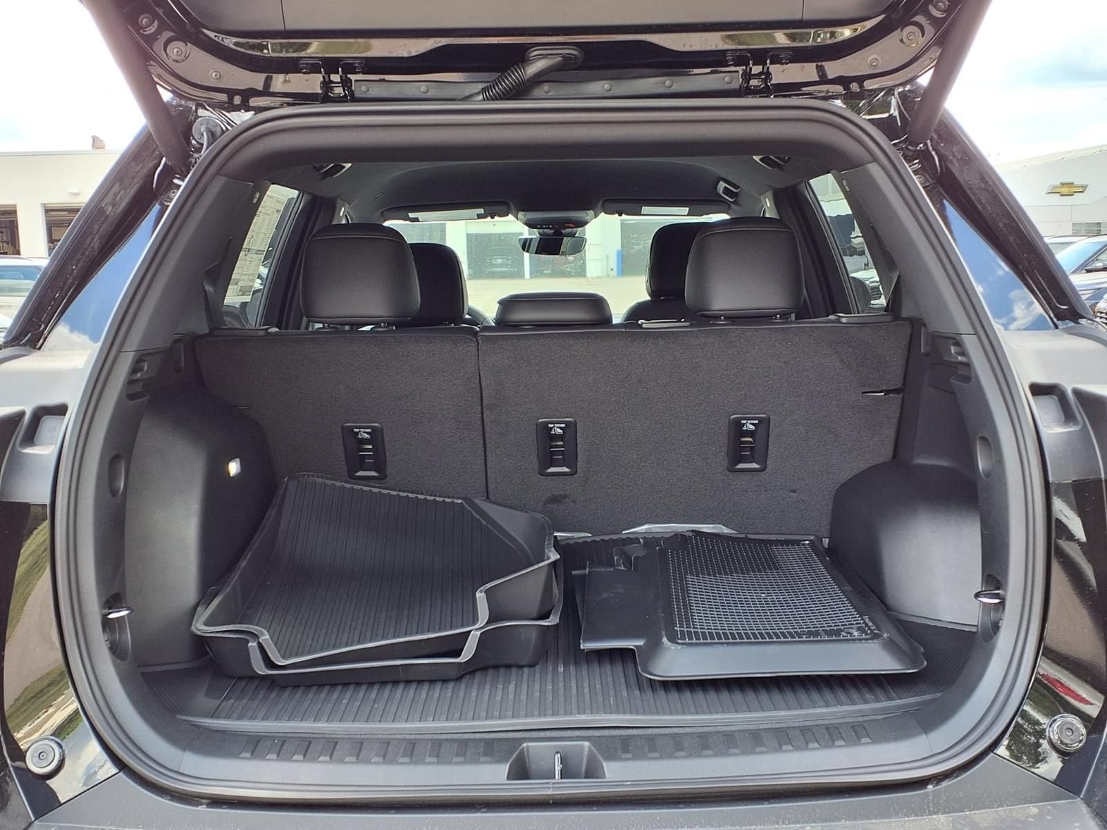 Thumbnail: 2026 Chevrolet Equinox - 8
