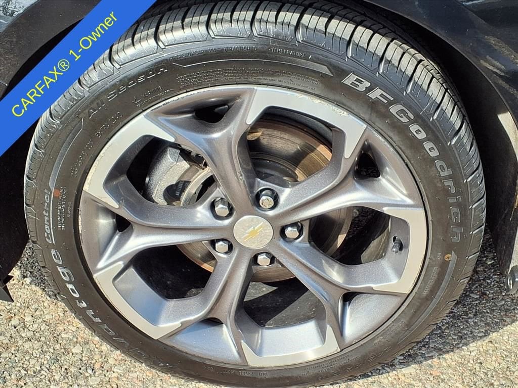 Thumbnail: 2022 Chevrolet Malibu - 9