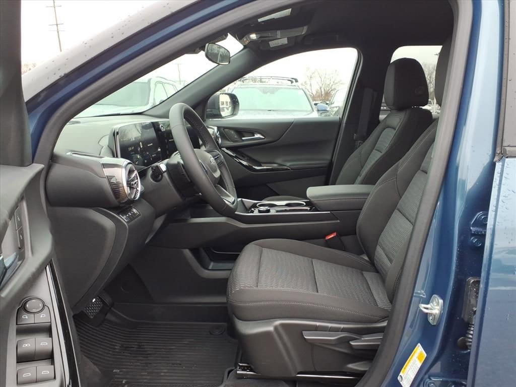 Thumbnail: 2026 Chevrolet Equinox - 13