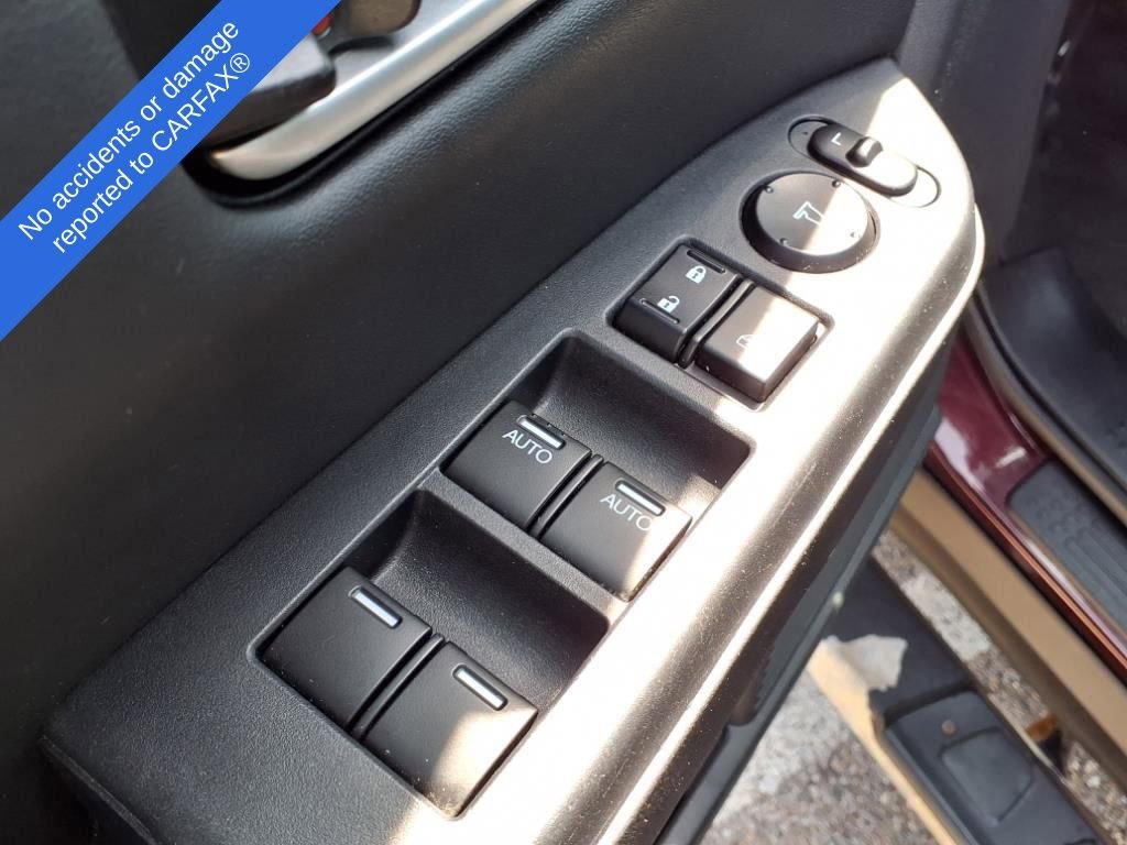 Thumbnail: 2011 Honda Pilot - 19