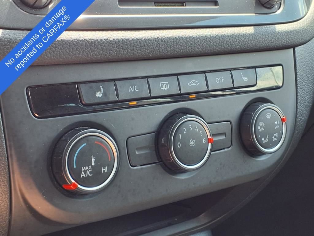 Thumbnail: 2014 Volkswagen Tiguan - 26