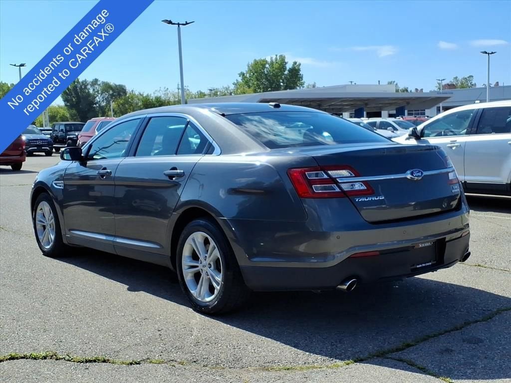 Thumbnail: 2016 Ford Taurus - 8