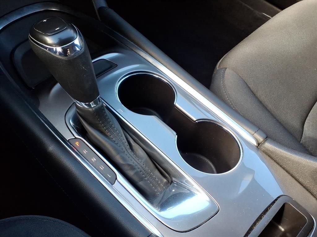 Thumbnail: 2017 Chevrolet Malibu - 20