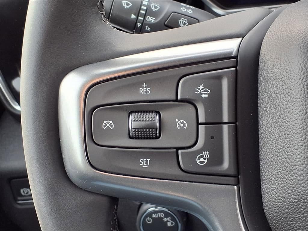 Thumbnail: 2026 Chevrolet Silverado 1500 - 21