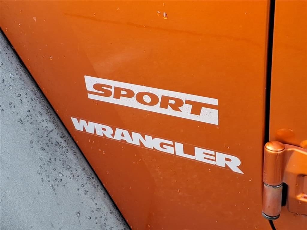 Thumbnail: 2011 Jeep Wrangler - 11