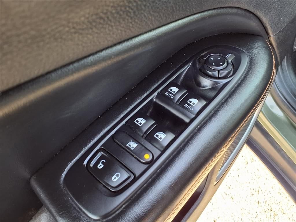 Thumbnail: 2018 Jeep Compass - 14