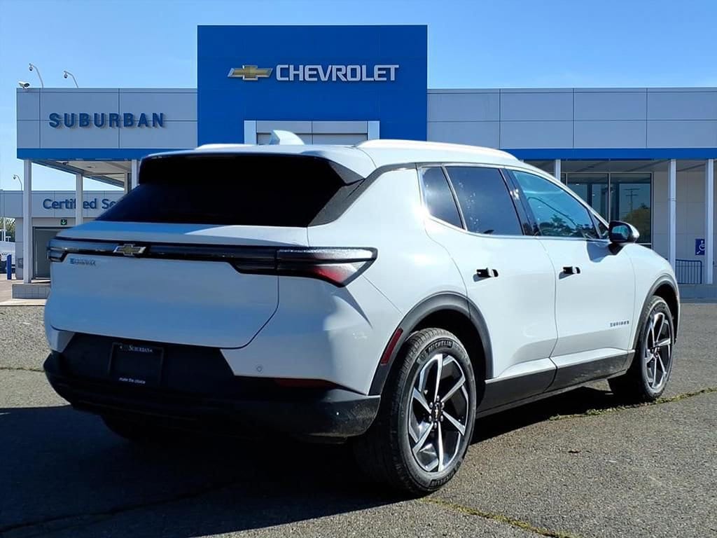 Thumbnail: 2026 Chevrolet Equinox - 4