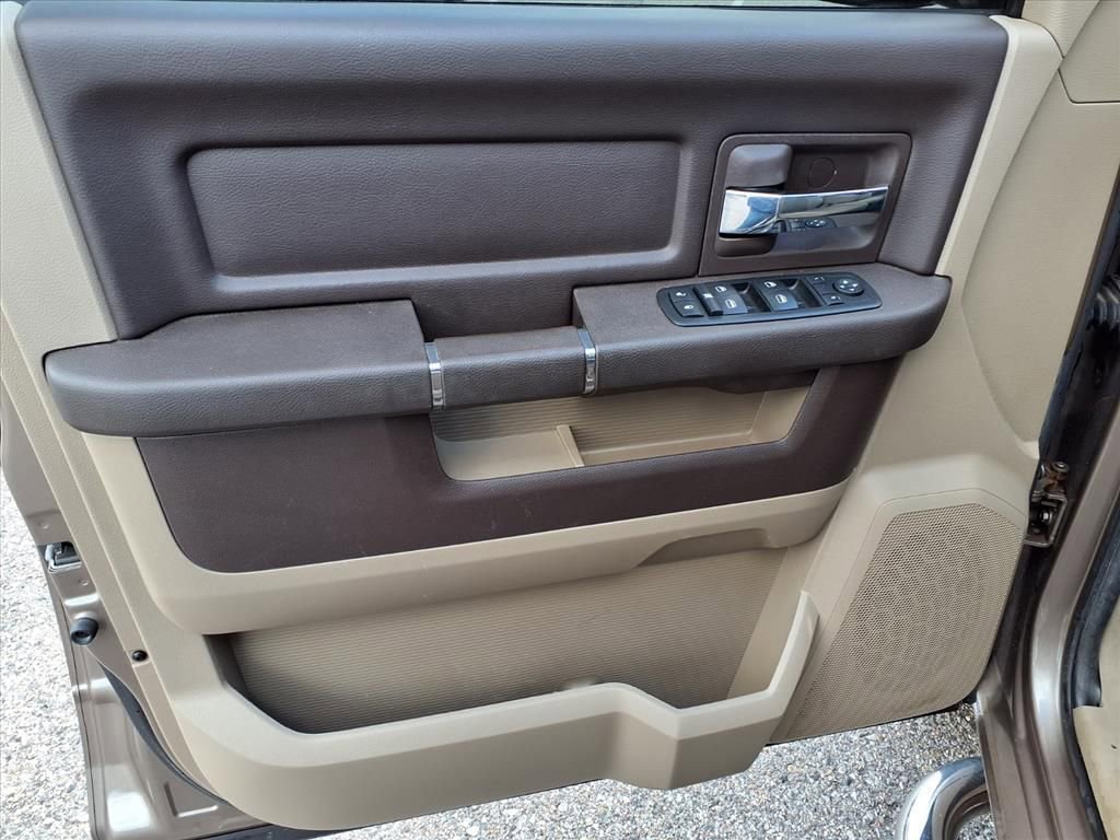 Thumbnail: 2010 Dodge Ram 1500 - 16