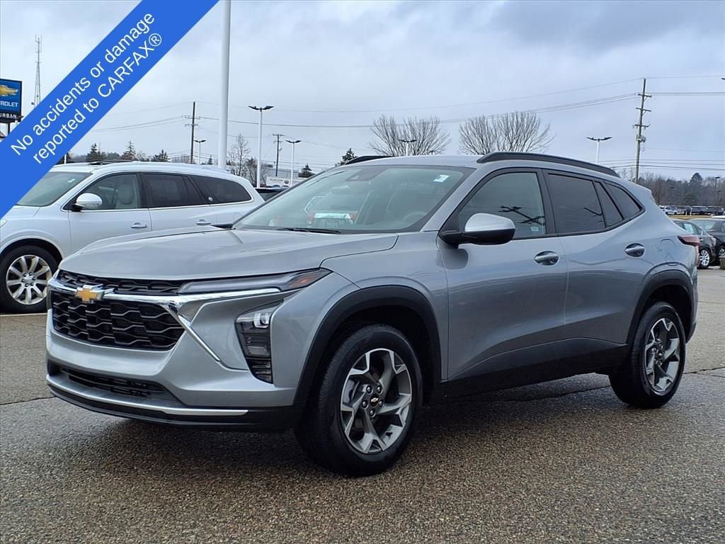 Thumbnail: 2025 Chevrolet Trax - 1