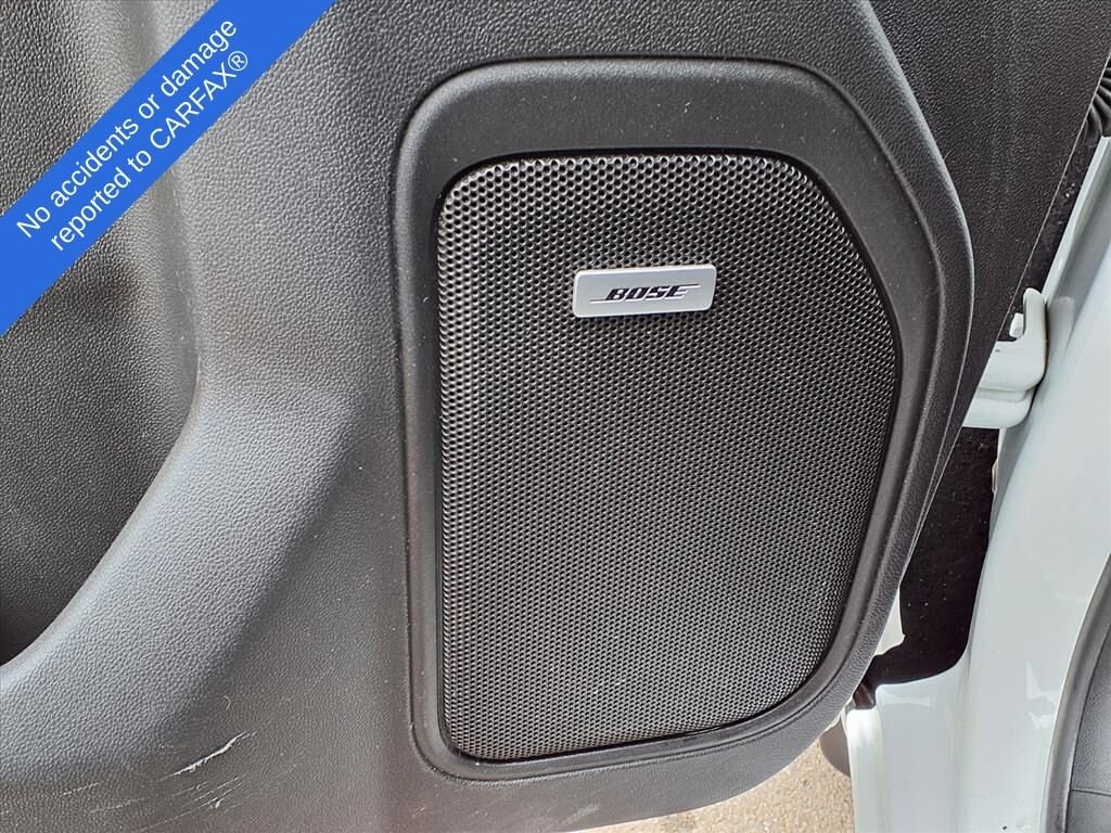 Thumbnail: 2019 Chevrolet Silverado 1500 - 17