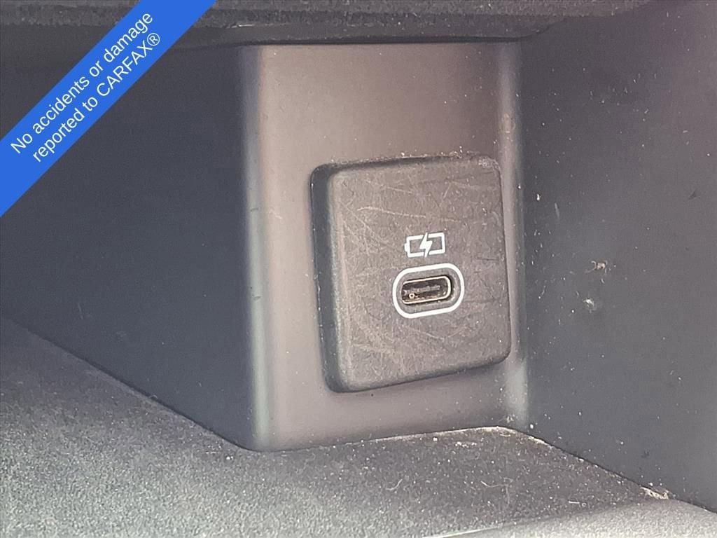 Thumbnail: 2024 Land Rover Discovery - 26