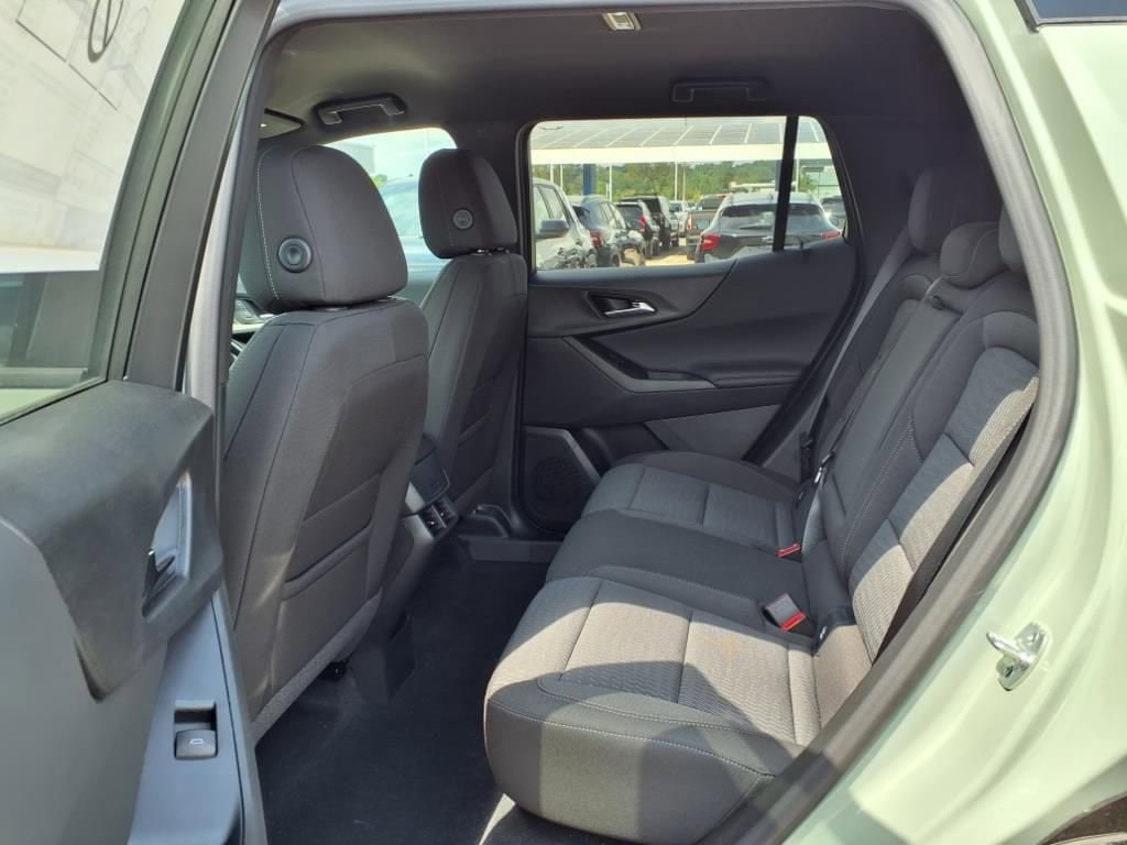 Thumbnail: 2026 Chevrolet Equinox - 9