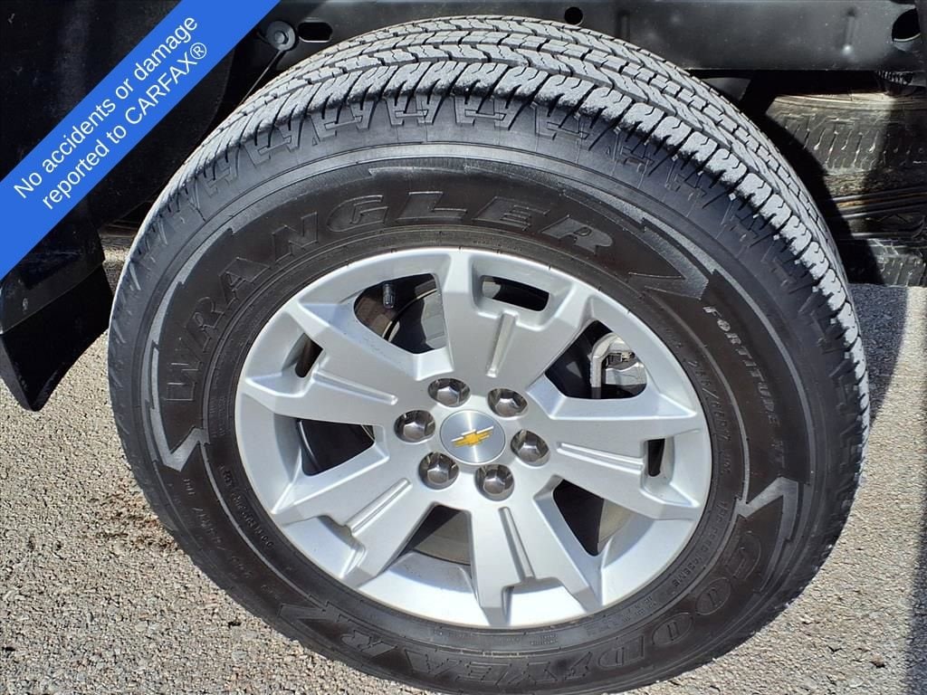 Thumbnail: 2022 Chevrolet Colorado - 9