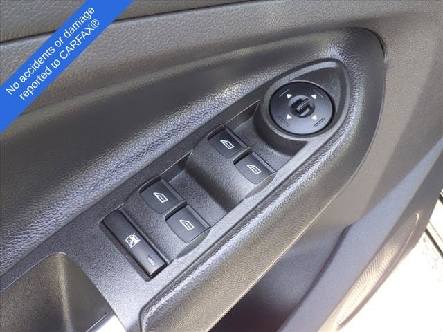 2014 Ford Escape SE 16