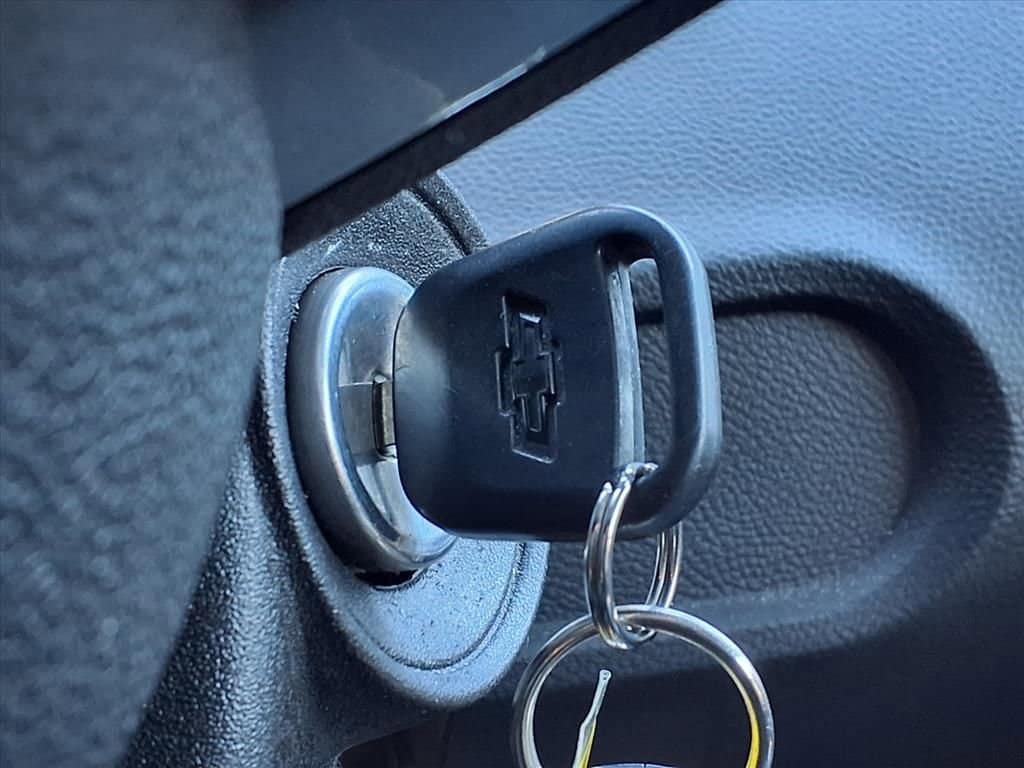 Thumbnail: 2010 Chevrolet Camaro - 25