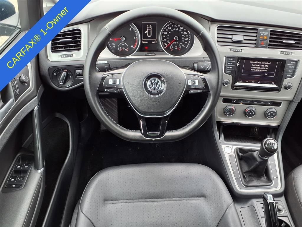 Thumbnail: 2015 Volkswagen e-Golf - 15