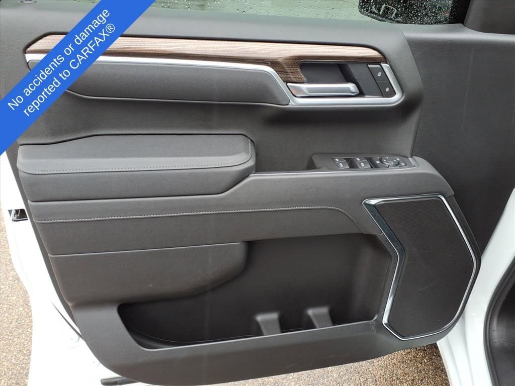 Thumbnail: 2025 Chevrolet Silverado 1500 - 15