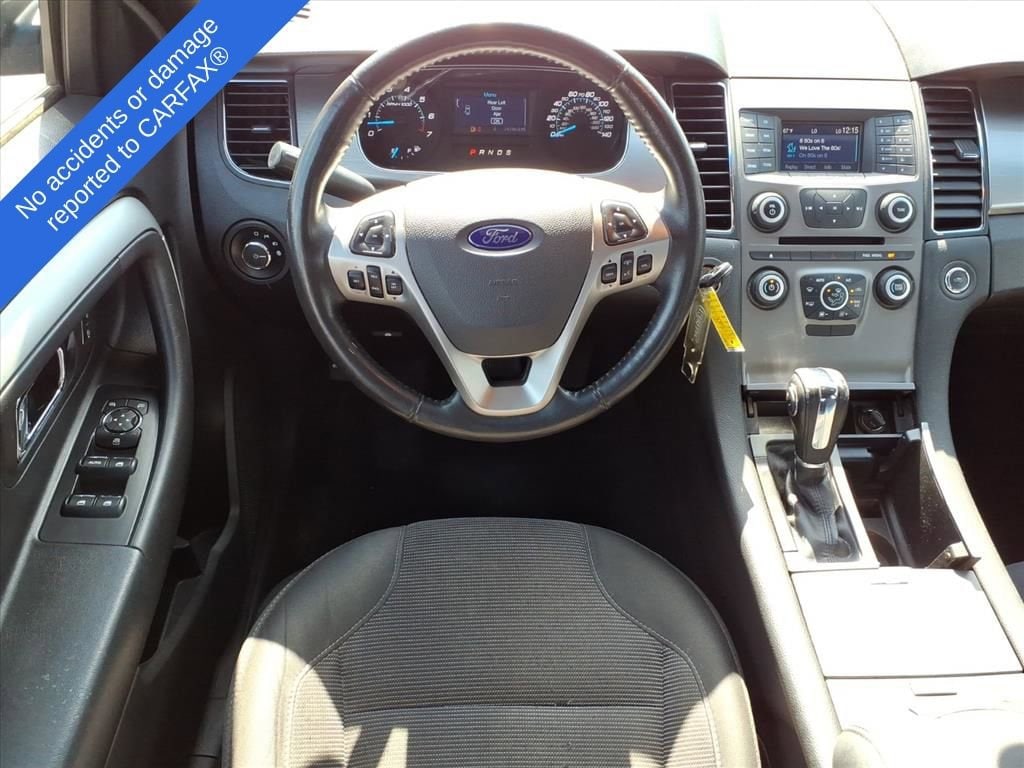 Thumbnail: 2016 Ford Taurus - 12